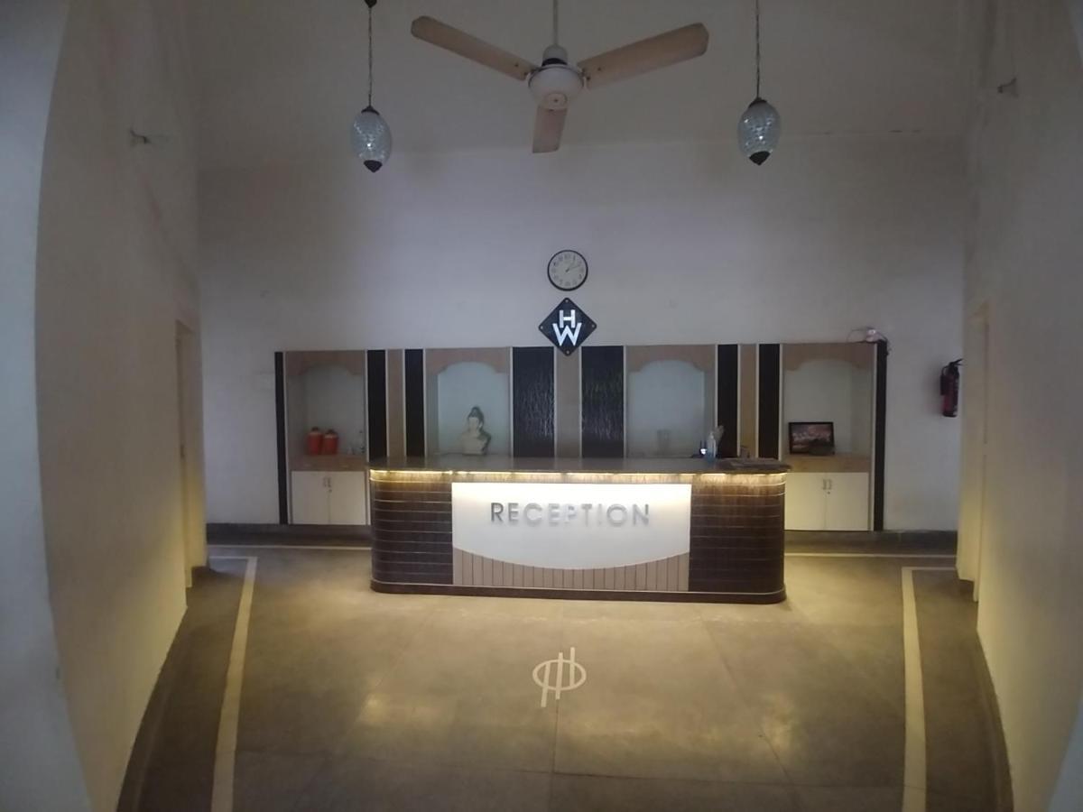 Hotel White House Dehradun Exterior foto